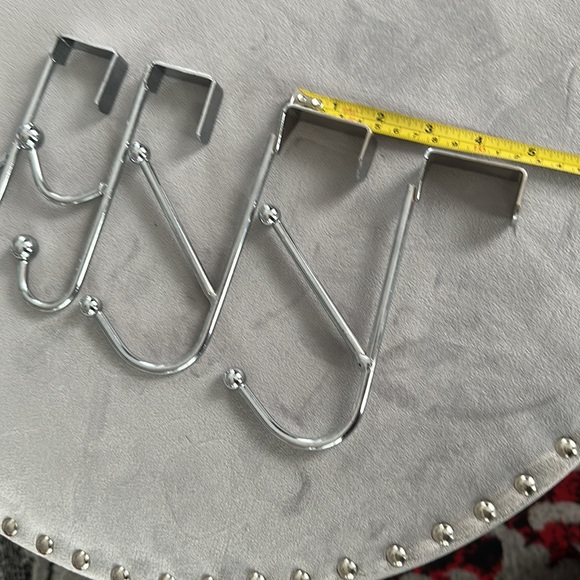 Over The Door Hanger/Hook - Picture 10 of 12